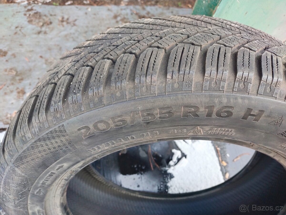 Prodám zimní pneu 205/55/16 se vzorkem 4,5 mm az 6,5 mm. - 16