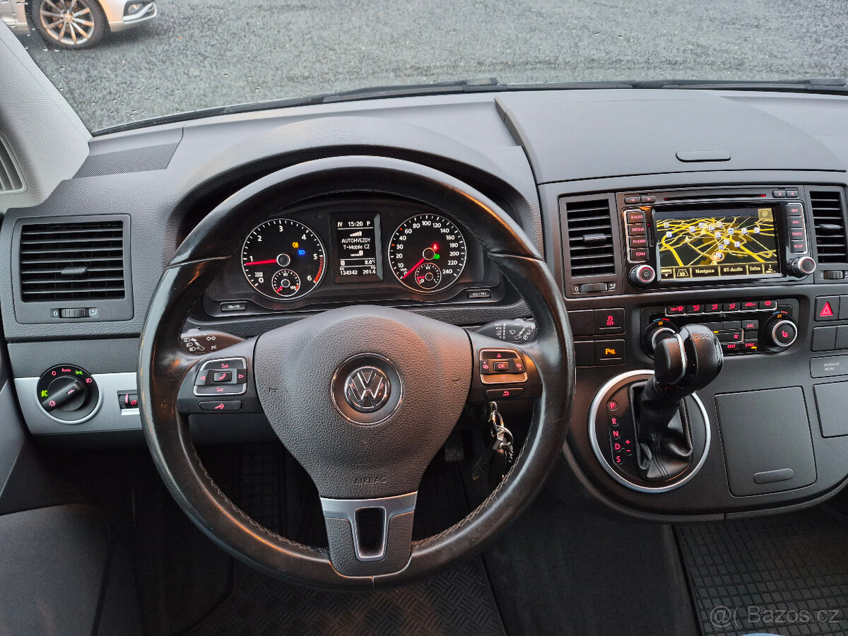 VW Multivan 2,0 TDI/DSG/4x4/1. MAJITELKA/TAŽNÉ ZAŘ./2015/ - 16