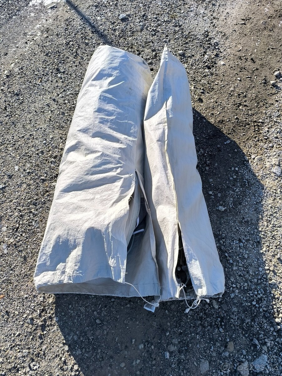 Předstan ke karavanu - 16