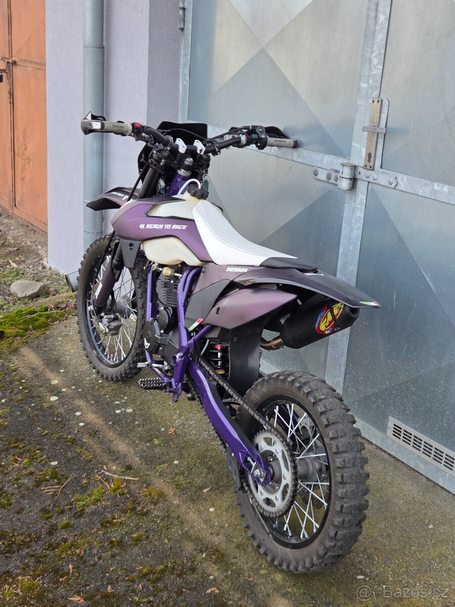 ZUUMAV 250 Custom 💜 - 16