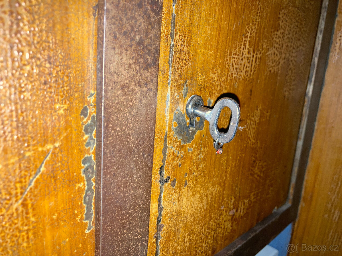 Trezor železobetonový starý v bankovní kvalitě za 9.000 kč - 16