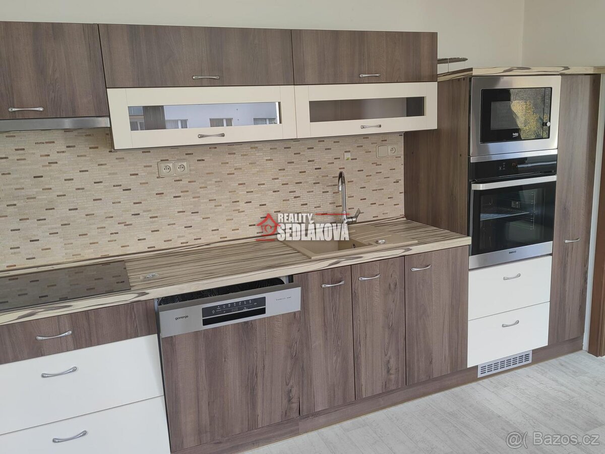 Pronájem bytu 3+1+L - Děčín - Březiny - 16