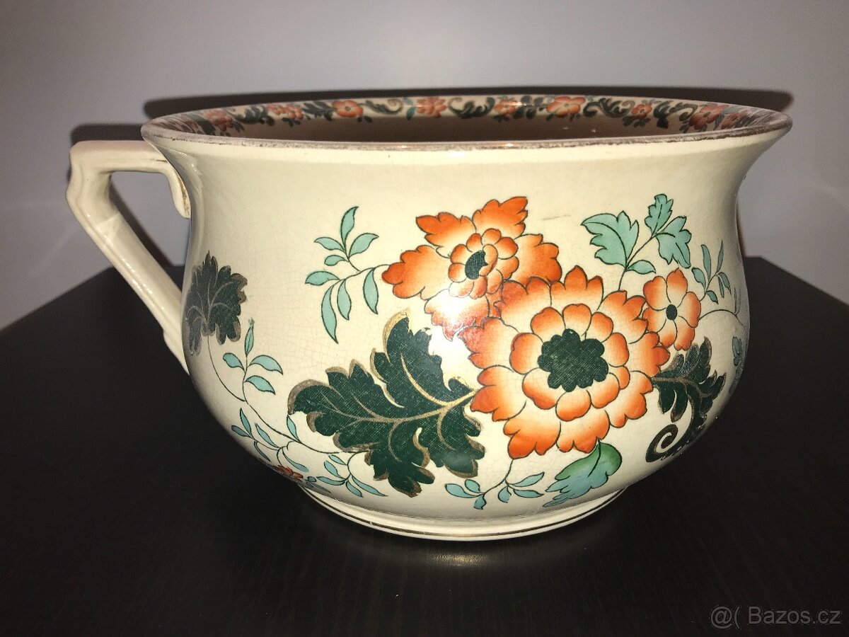 Sběratel nabízí staré porcelánové nočníky - 16