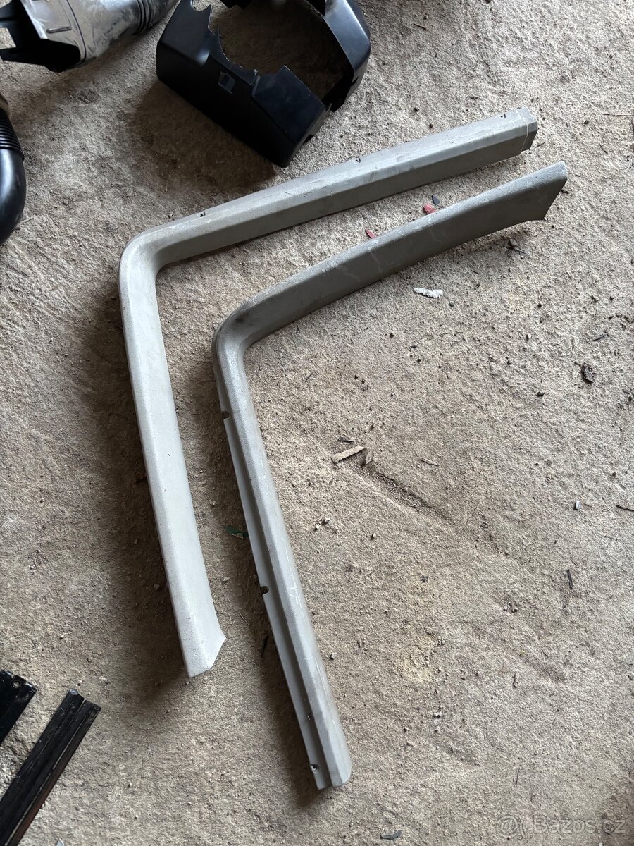 Náhradní díly na VW Transporter 4 - 16