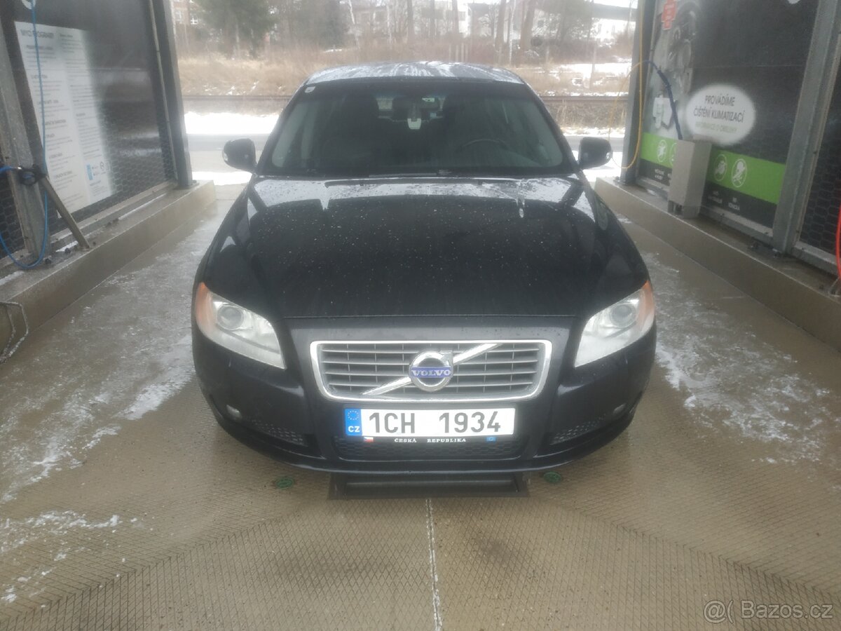 Prodám Volvo S80 D5 151 KW 2010 manuál - 16