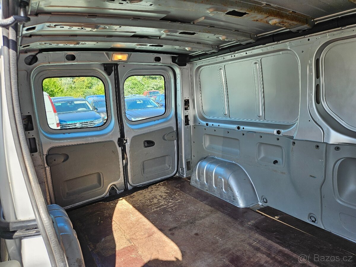 RENAULT TRAFIC 2.0 CDTI 84KW 2011 LONG 125TKM DPH - 16