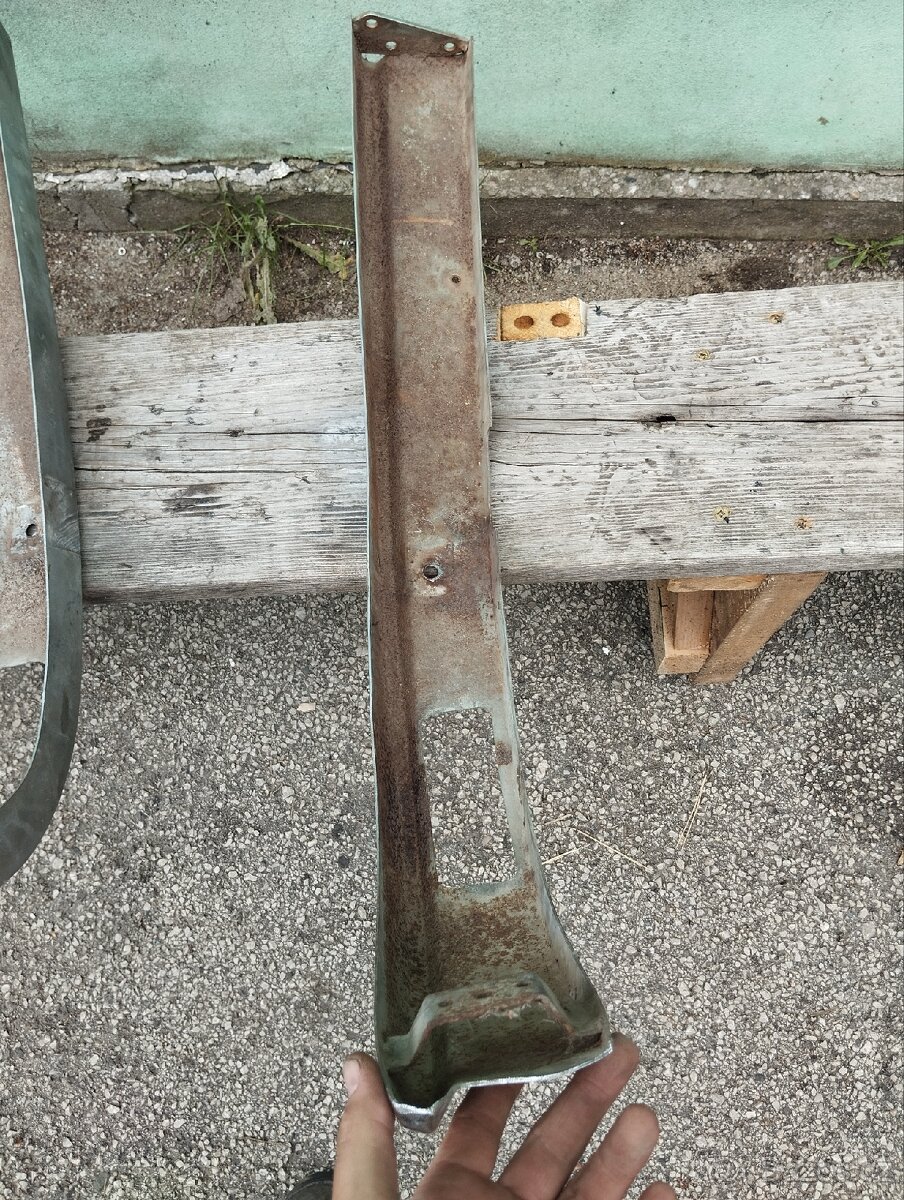 Predny naraznik 120 105 100 110 - 16