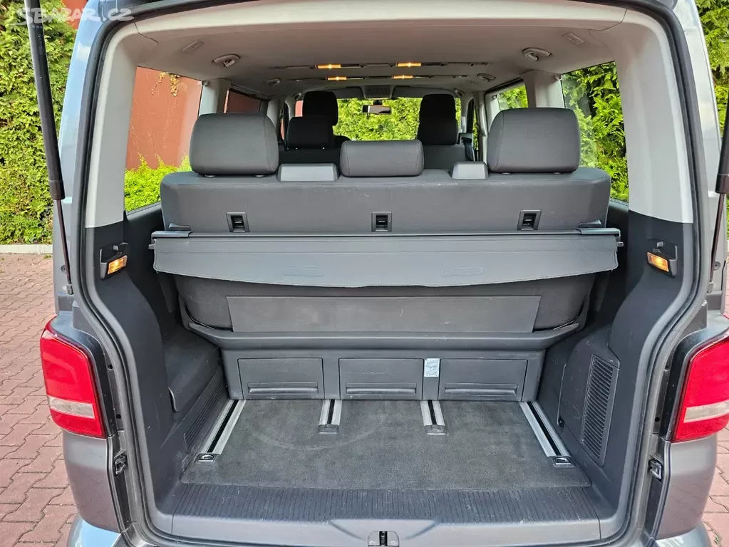 VW Multivan 2.0TDI 103kW,2014,Xenon,Tažné,Navi. - 16