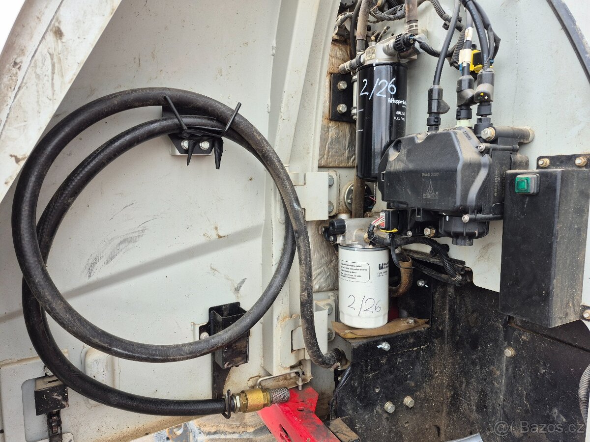 Pásové rypadlo Takeuchi TB2150 - 16