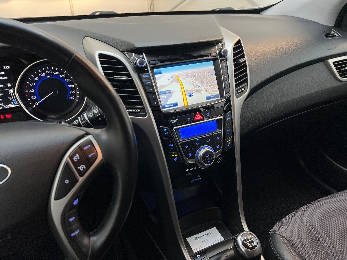 Hyundai i30 combi 1.6 CRDi,100 kW,manual,Style,AC,1majZADÁNO - 16