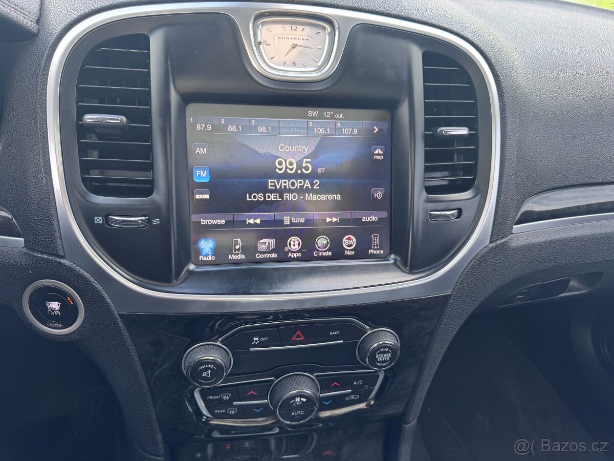 Chrysler 300 C 3.6 V6 4x4 AWD Panorama 2016 DPH - 16