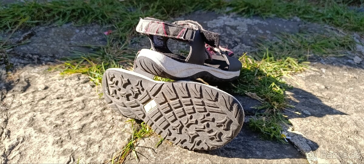 Dívčí boty od vel.35 do vel.37 - 16