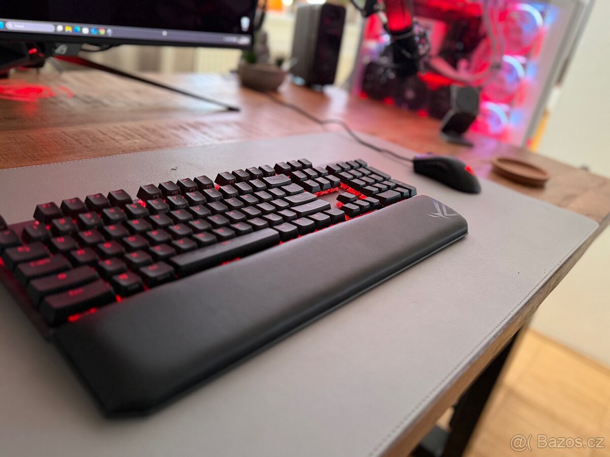 Prodám výkonnou herní PC sestavu Asus RTX 4080 - 16