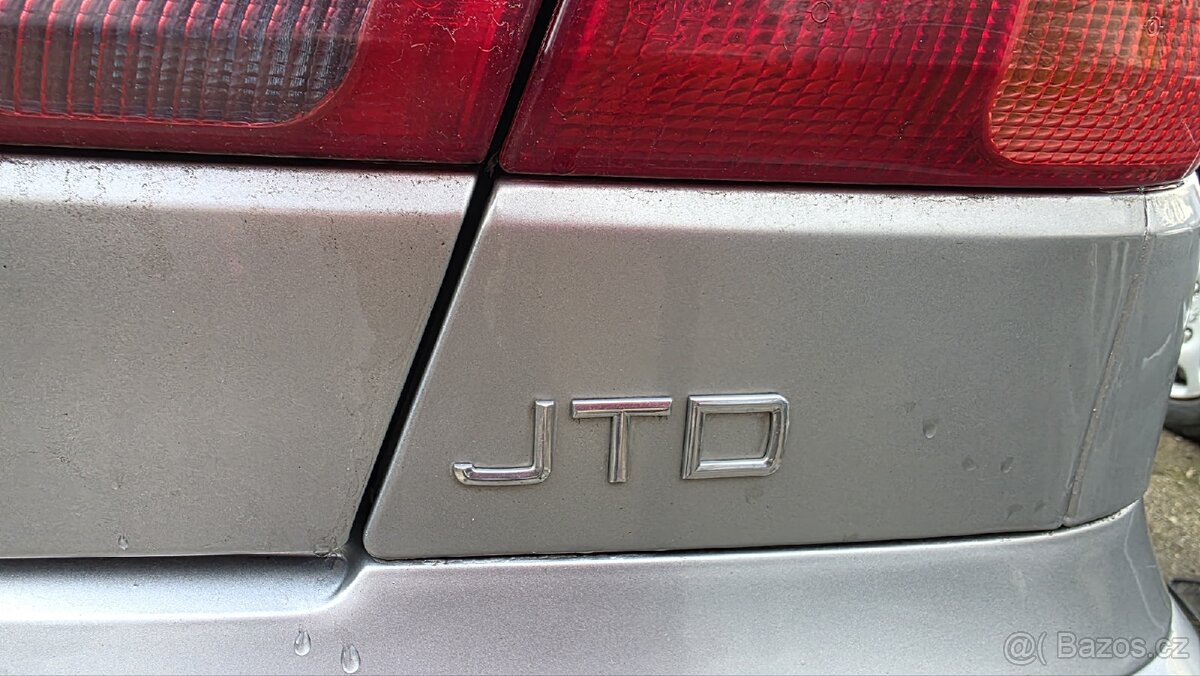 Alfa Romeo 156 2,4 JTD - 16