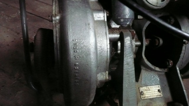 Spalovací motor s čerpadlem - 16