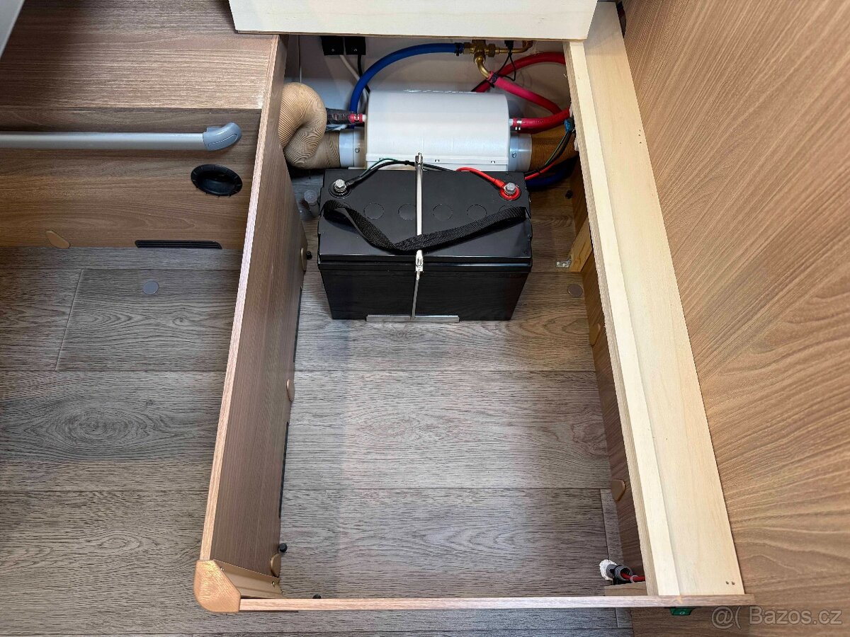 BÜRSTNER PREMIO 495TK 2023 GARÁŽ SOLÁR BATERIE MARKÝZA - 16