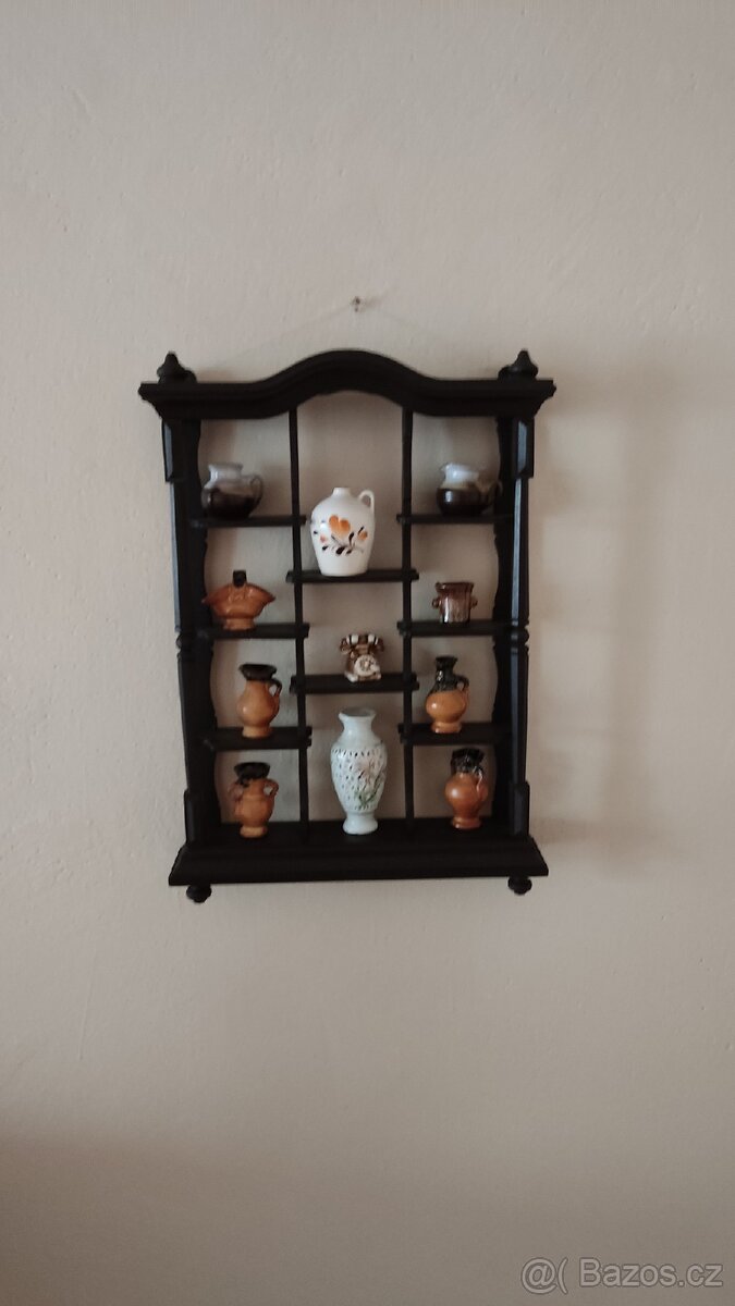 Různé bytové dekorace a cibuláky - 16