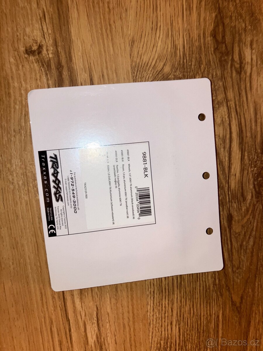 Díly na autíčka TRAXXAS - 16