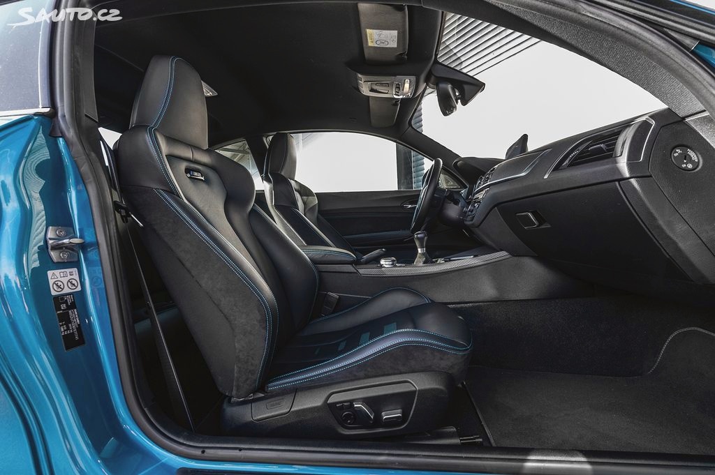 BMW M2, Competition Manual - 16