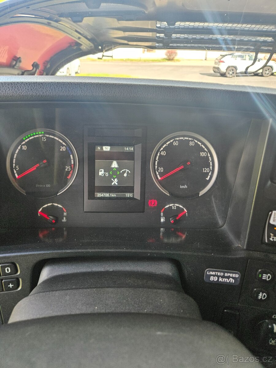 Scania R580 sklápěč - 16