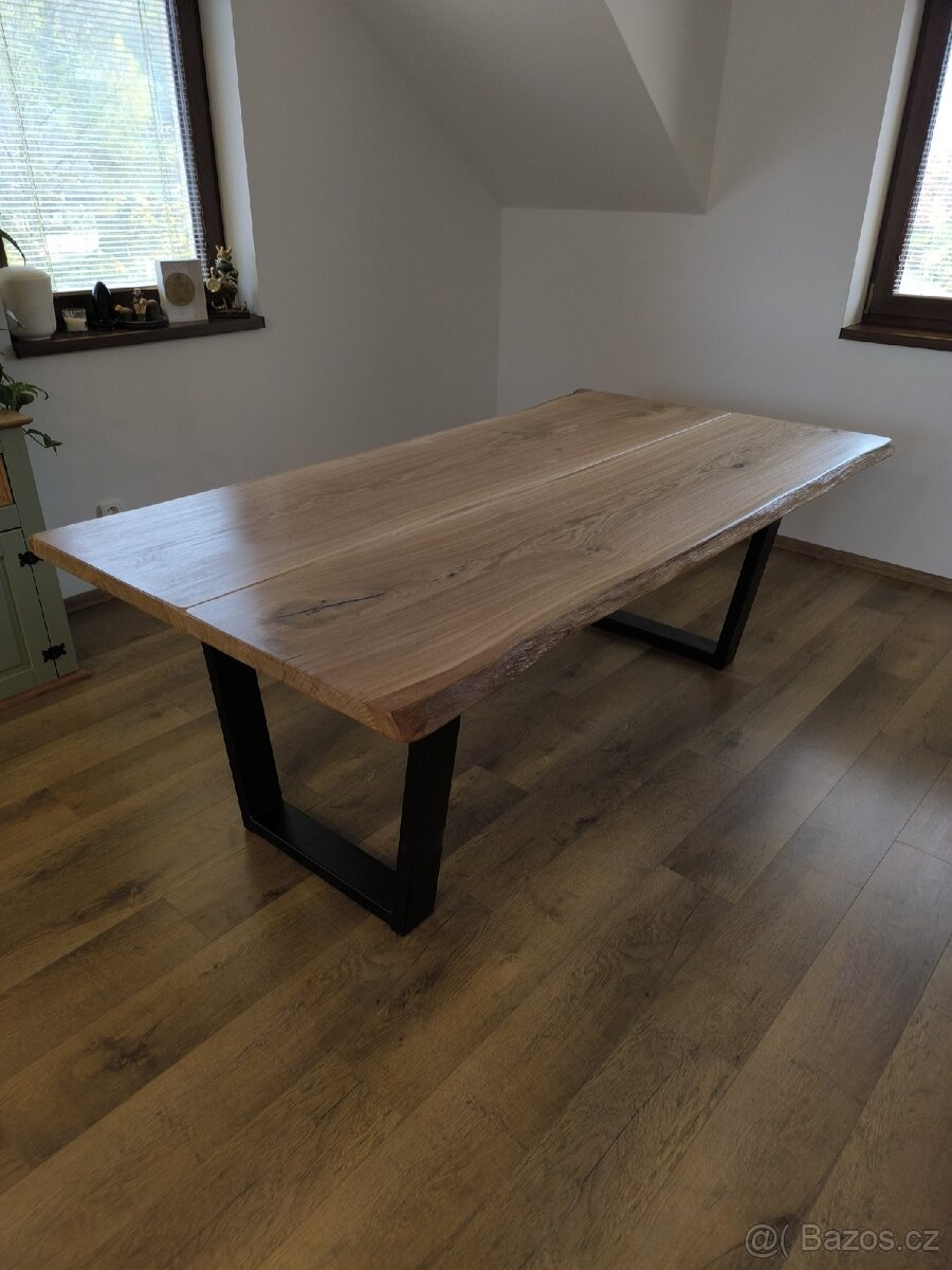 Jídelní stůl - 16