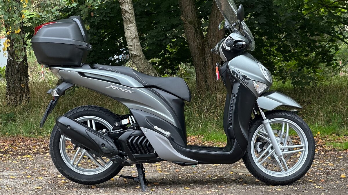 Yamaha Xenter 150 r.v. 2016 - 16