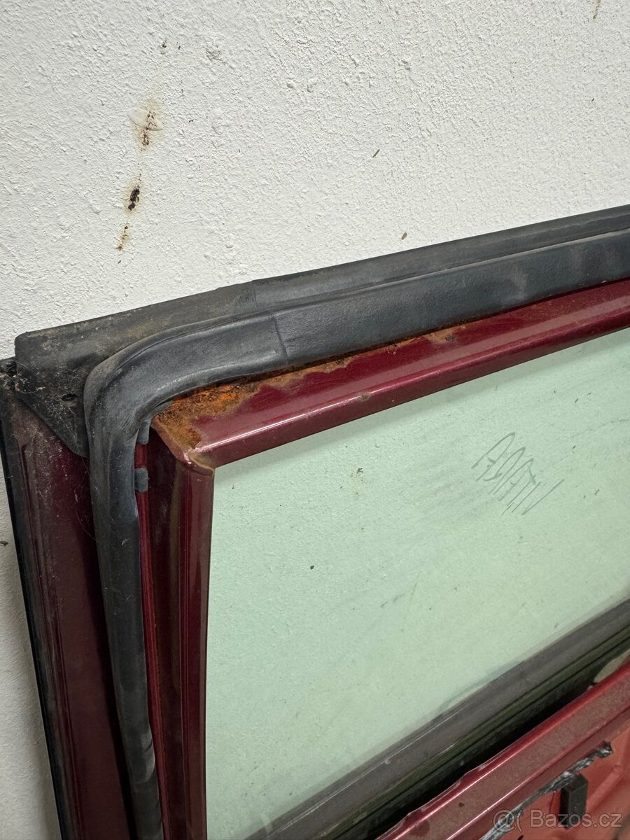 Suzuki Grand Vitara 3 2005-08, pravé dveře - 16