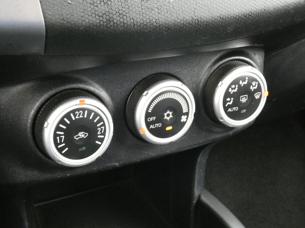 Peugeot 4007 2.2 HDI 7míst, 4x4, kůže - 16