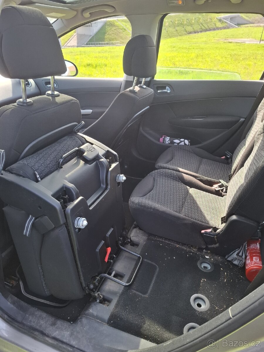 Peugeot 308 SW - 16