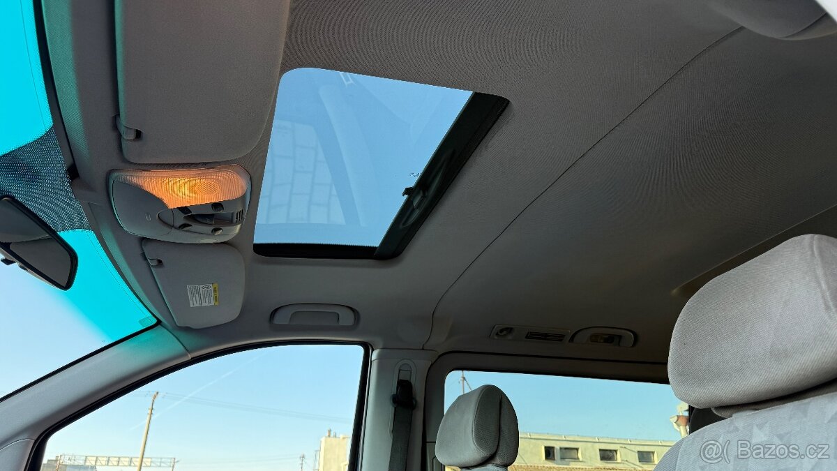 Mercedes-Benz Viano //2.2CDi//110kW//8MÍST//BEZ KOROZE// - 16