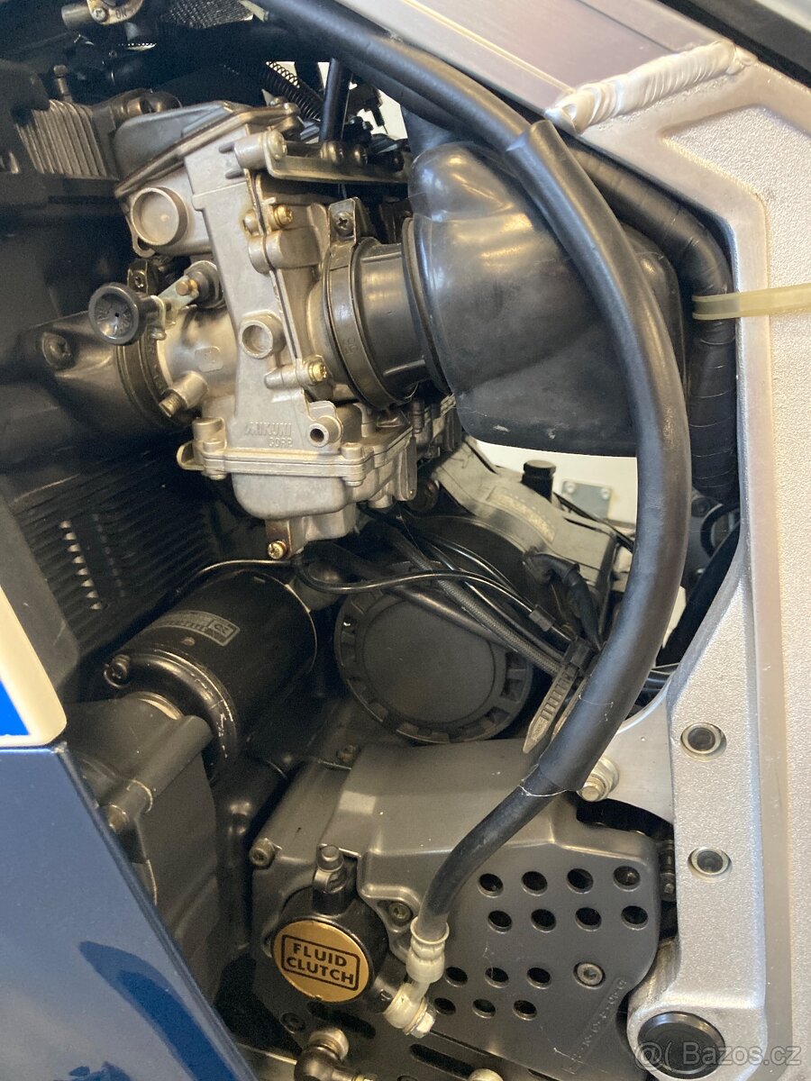 SUZUKI GSX-R 750 - 16