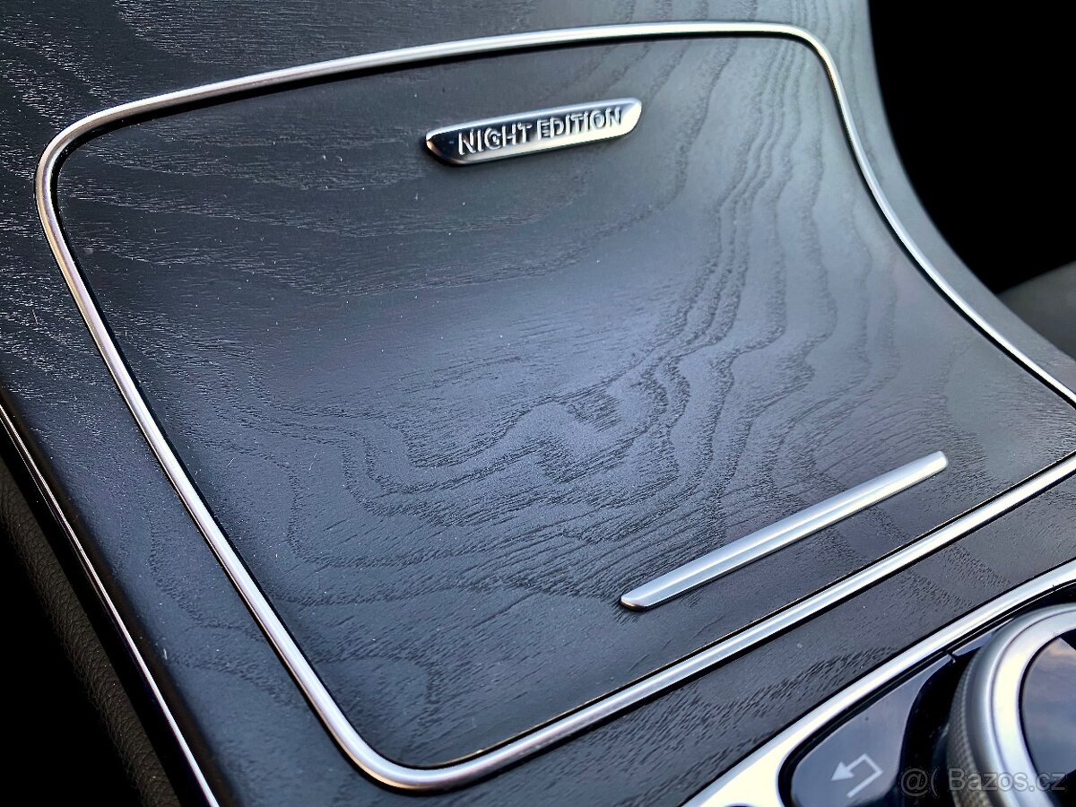 Mercedes-Benz C250 Coupe AMG Night Edition - 16