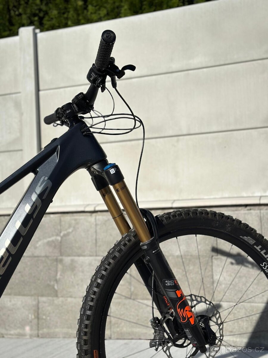 Elektrobicykel Kellys Theos F90, veľkosť rámu L. - 16