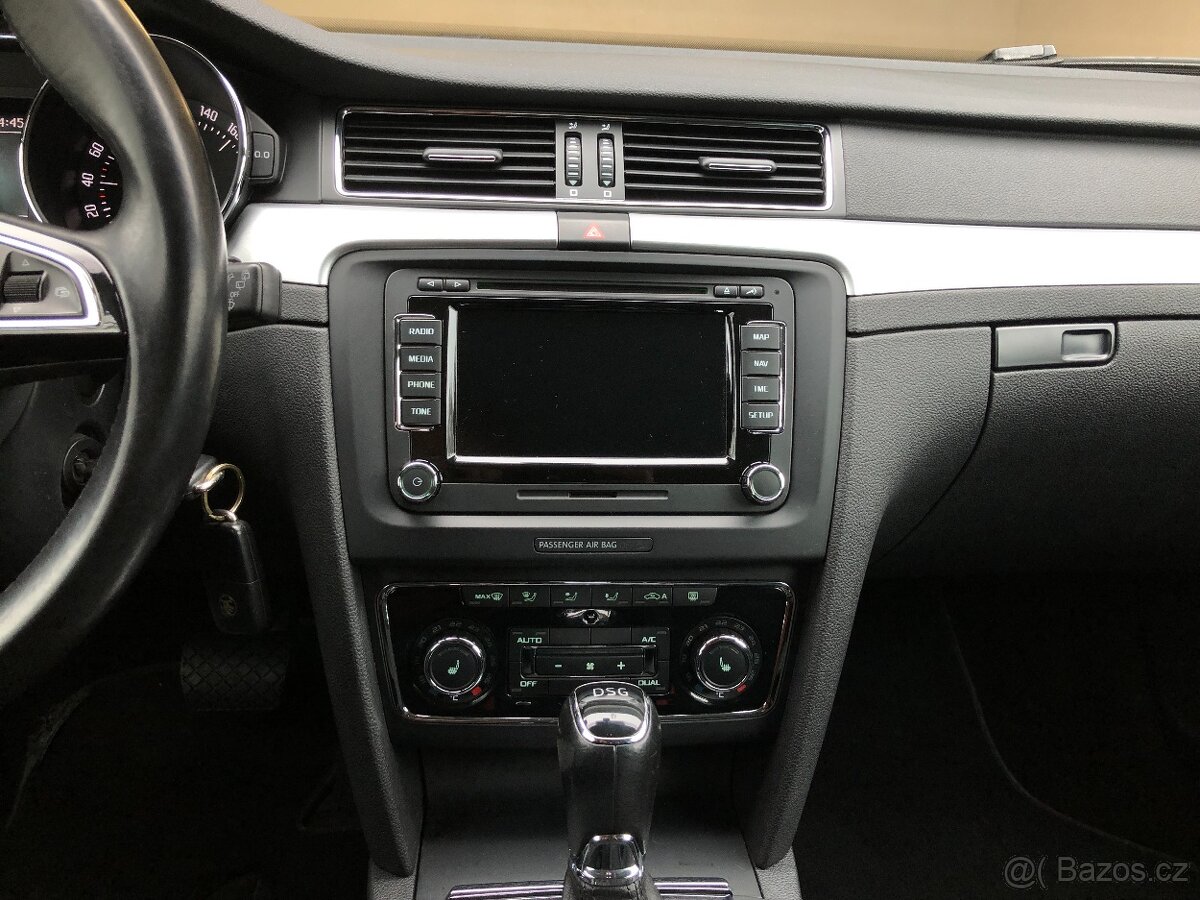 ŠKODA SUPERB COMBI 2.0TDI DSG - 16