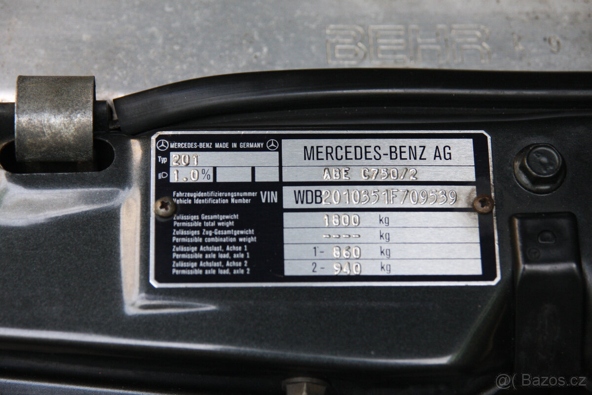 Mercedes-Benz 190 2,5 16V - 16