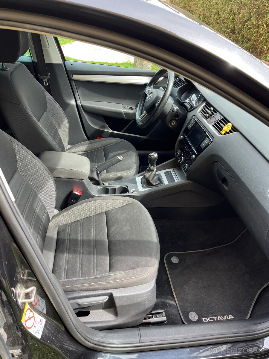 Škoda Octavia III 1,6 tdi - 16