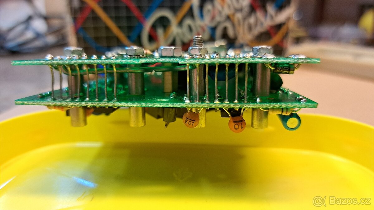 Sbírkový multimetr TENICA (Zhenxing) DT-890 (1990) - 16