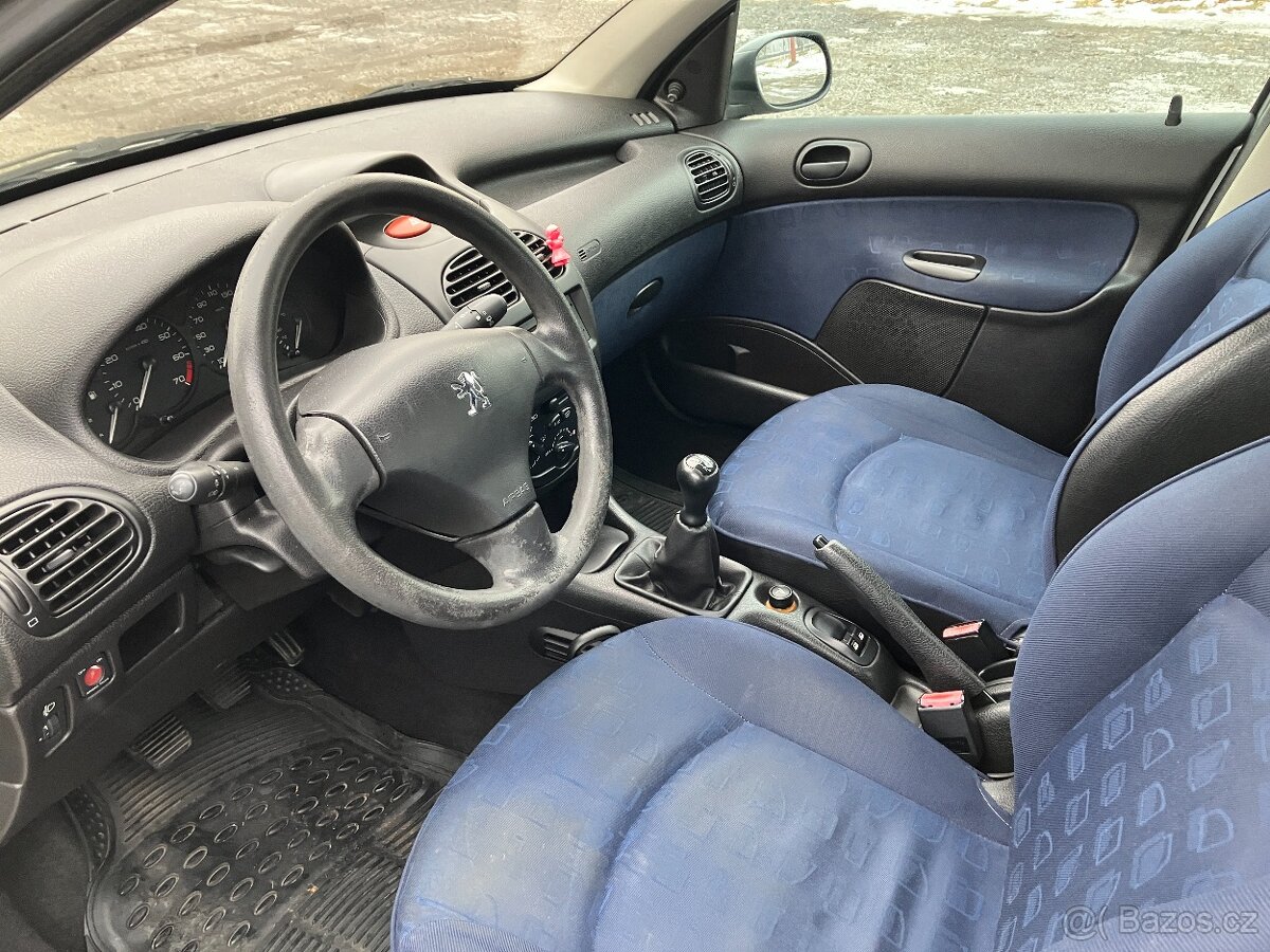 Peugeot 206 - 16