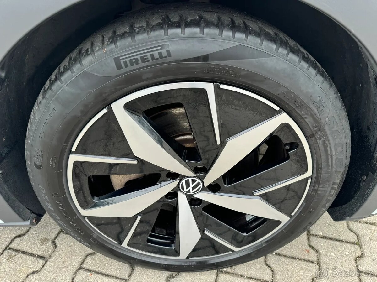 VW ID.4 GTX 220kw 4motion/matrix/panorama/360°kam/tažné - 16
