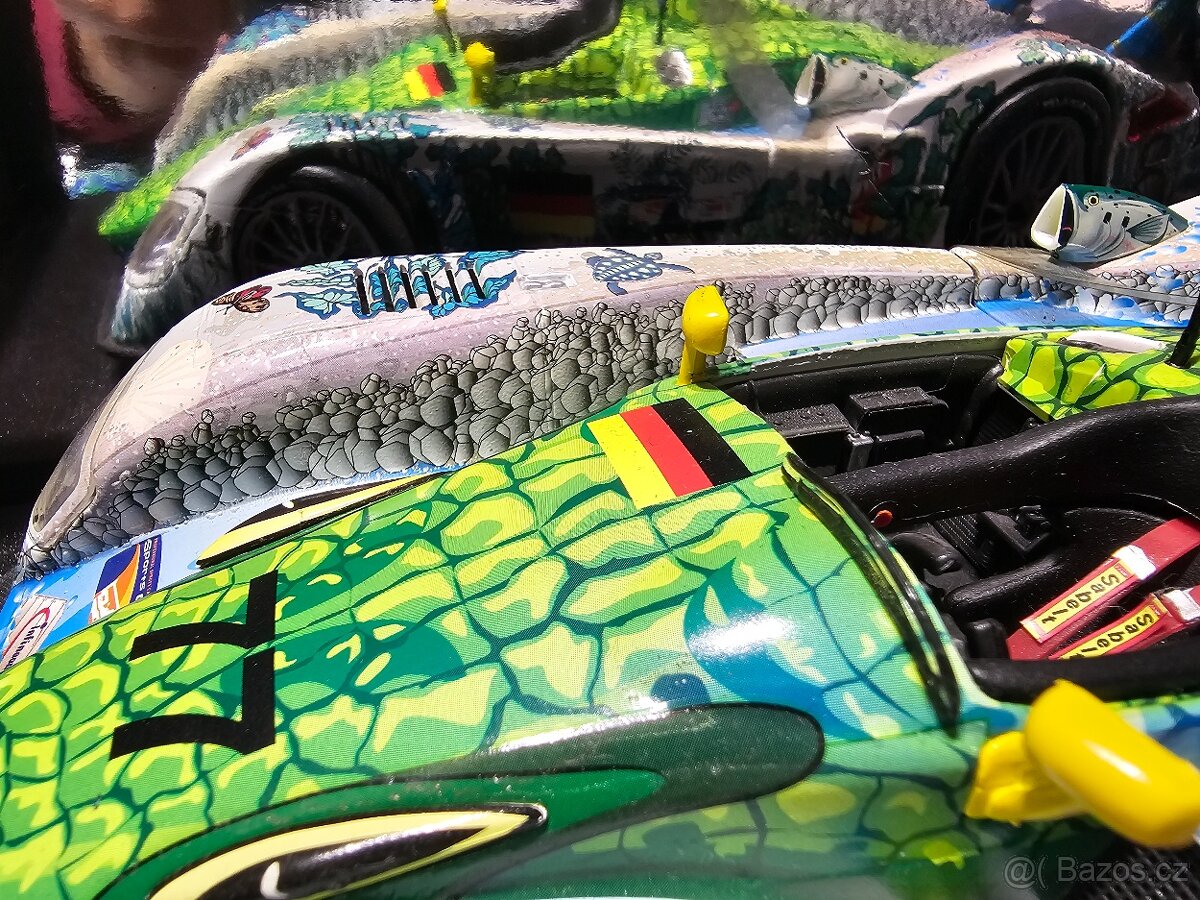 1:18 Vítěz závodu ALMS Adelaide Thousand z roku 2000 -- Audi - 16