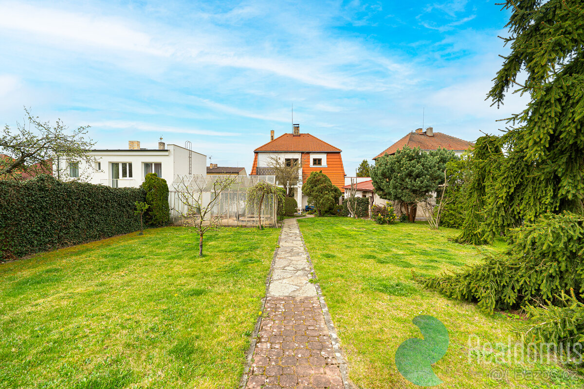 Prodej, dvougenerační rodinný dům,173m2, balkón, zahrada, Ve - 16
