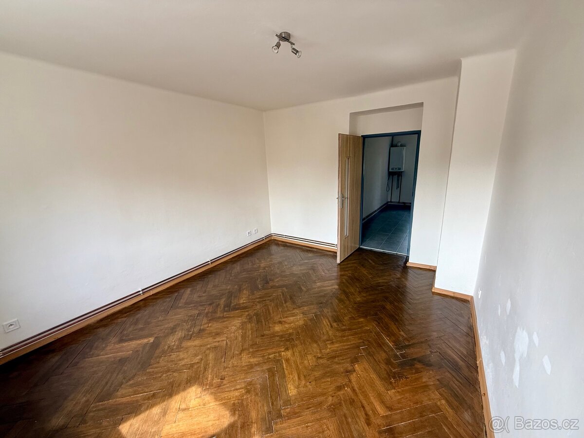 Činžovní dům po kompletní rekonstrukci - 16