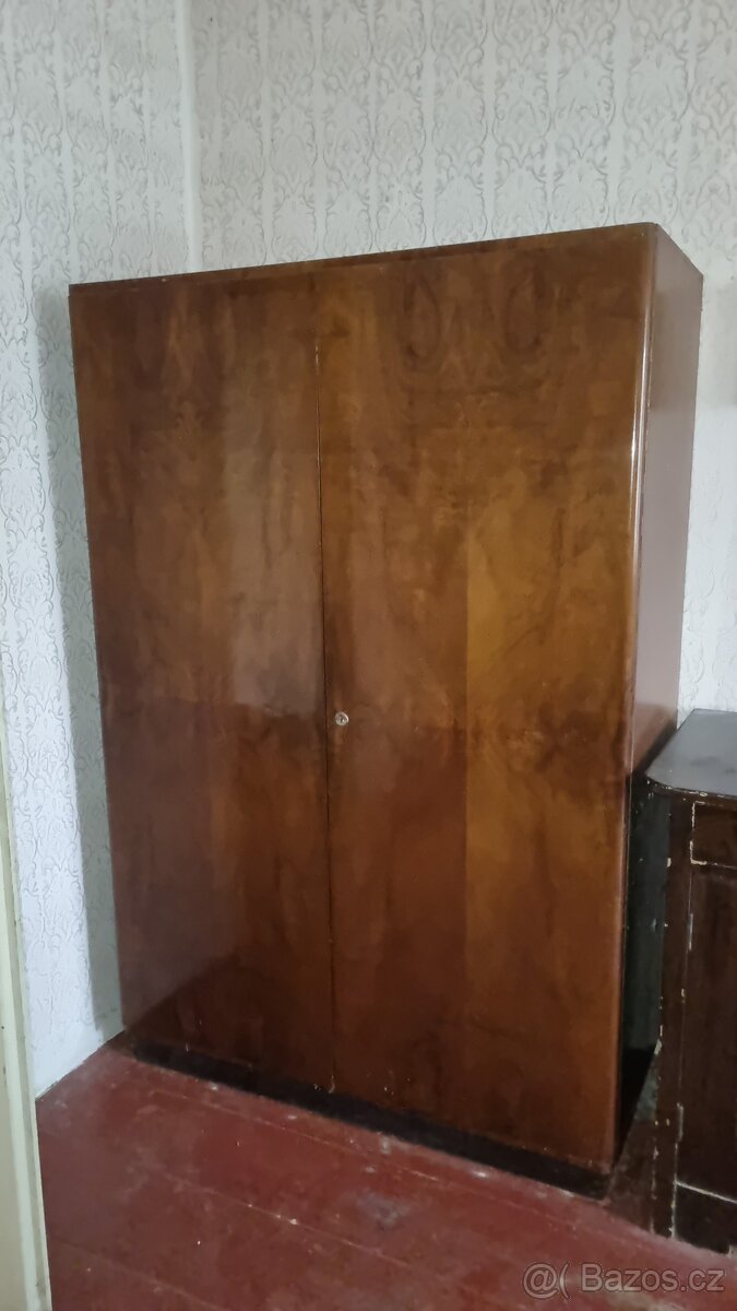 Starý nábytek - 16