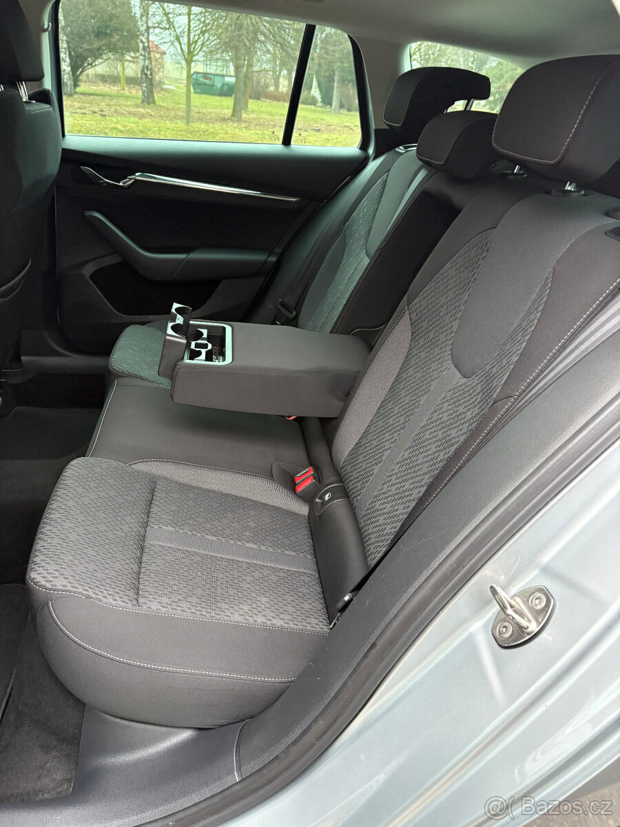 Škoda Octavia IV Combi 1.5 TSI e-TEC DSG - 16