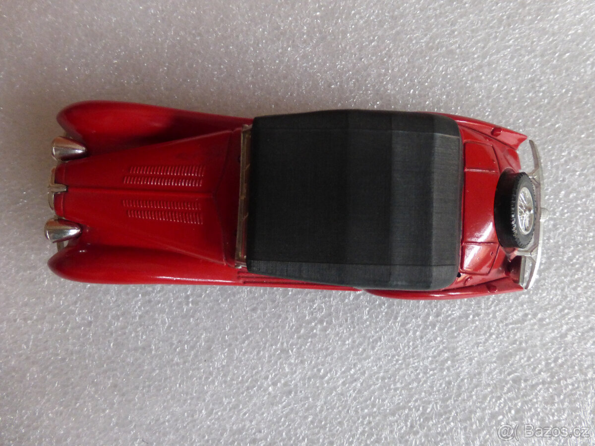 modely aut 1:43 7. - 16