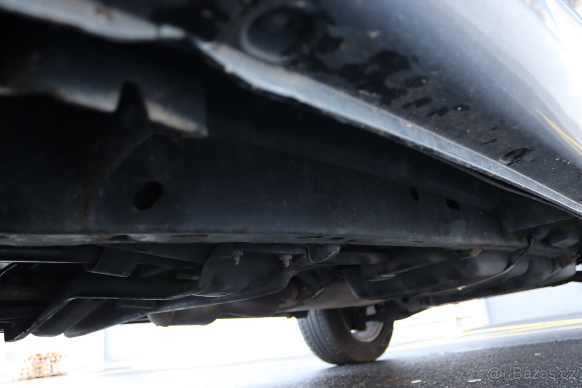 Mercedes Benz ML 270 CDI, hezký stav, absolutně bez koroze - 16