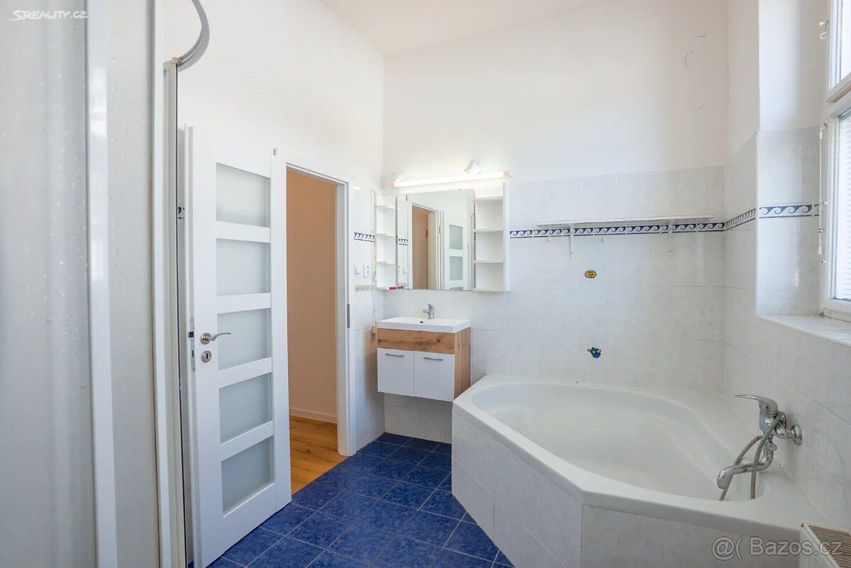 Byt 3+1, 85m2, Praha Nusle, Po rekonstrukci - 16