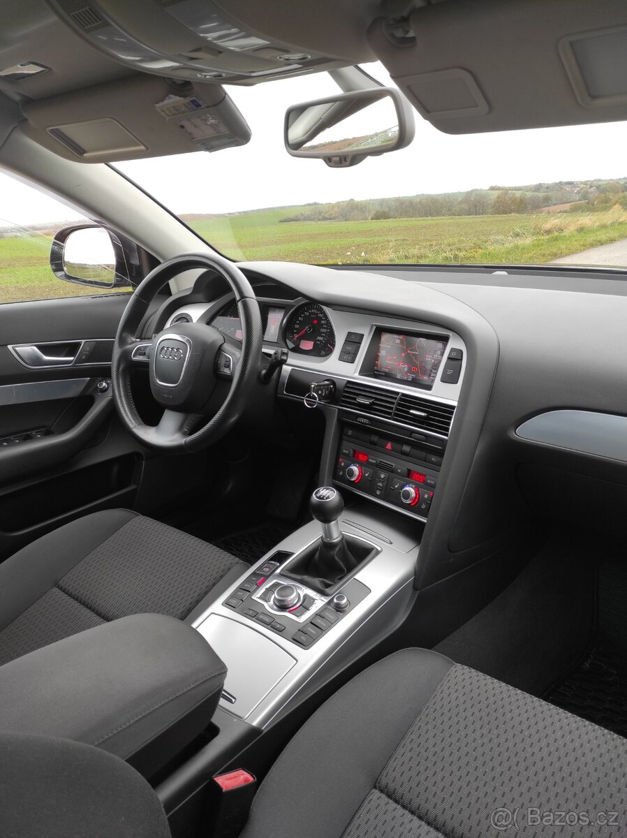 Audi A6 2,0 TDi Combi, 2011, manuál, facelift - 16