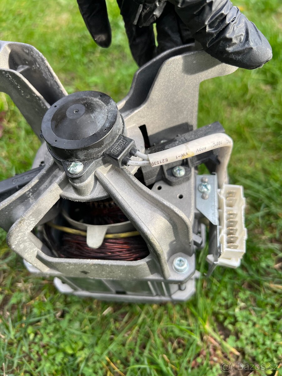 SHARP ES GFB7143W3 PRAČKA na díly funkční - 16