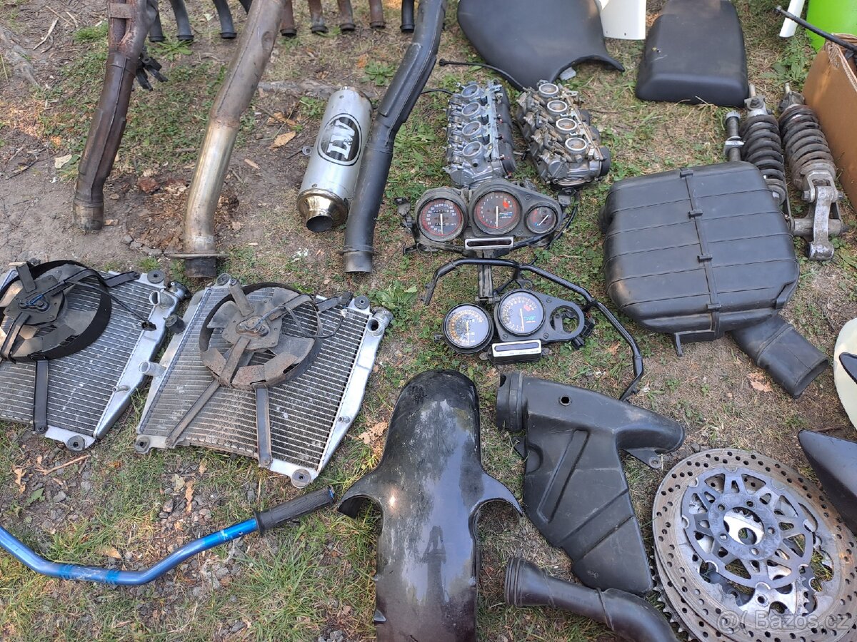 Kawasaki ZXR 750 L - 16